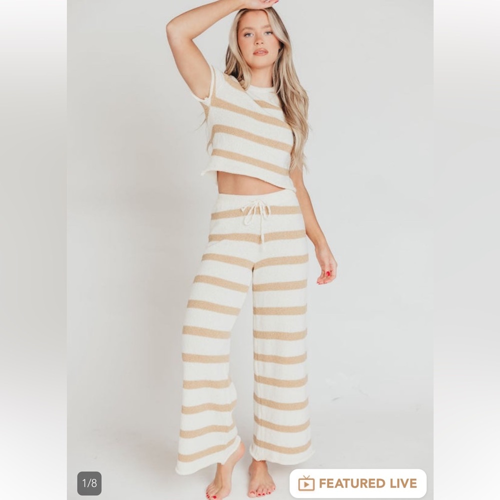 ISO of this set. Top and bottoms